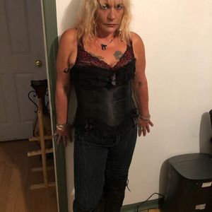 Meet your Posher, April